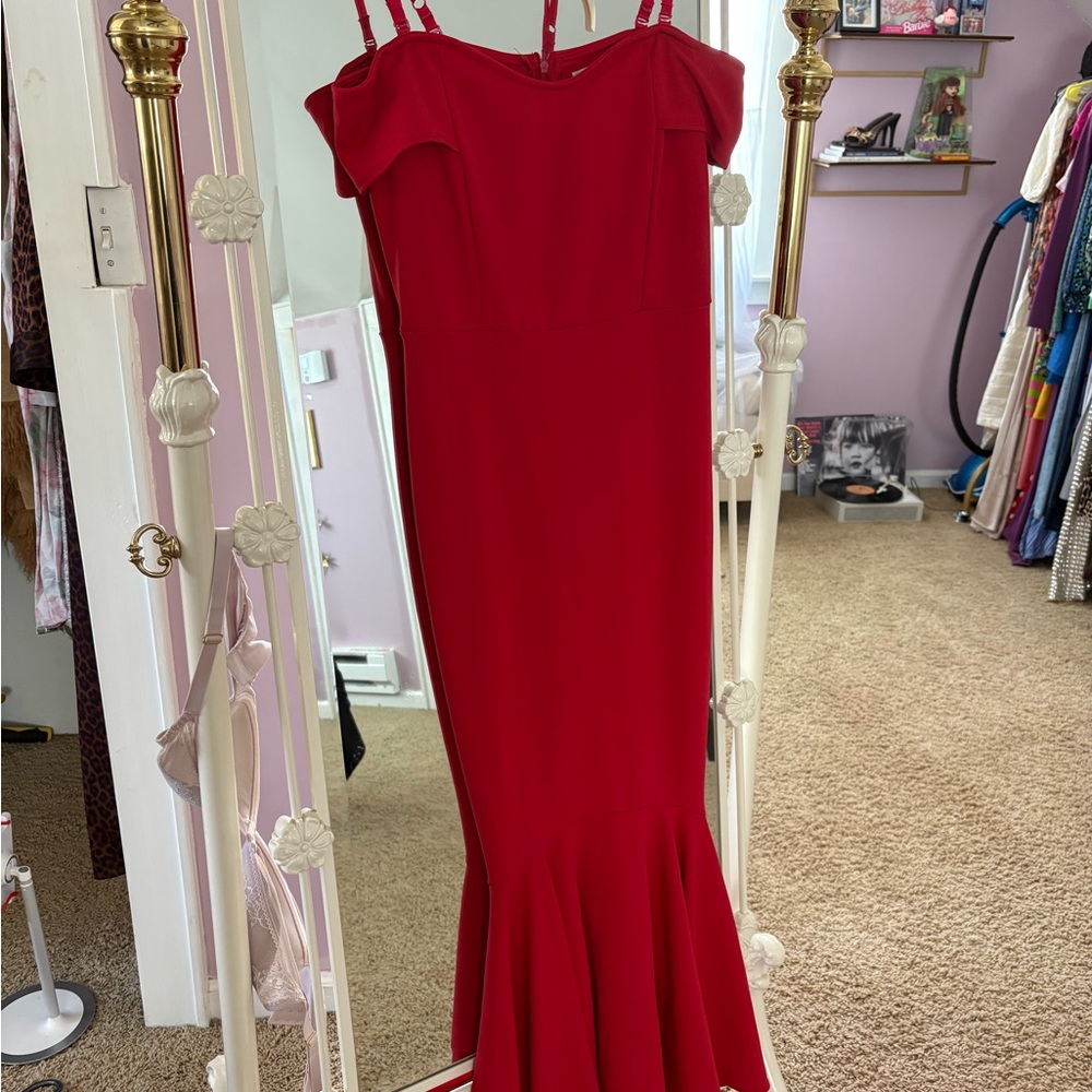 Red Off-Shoulder Mermaid Maxi Dress
